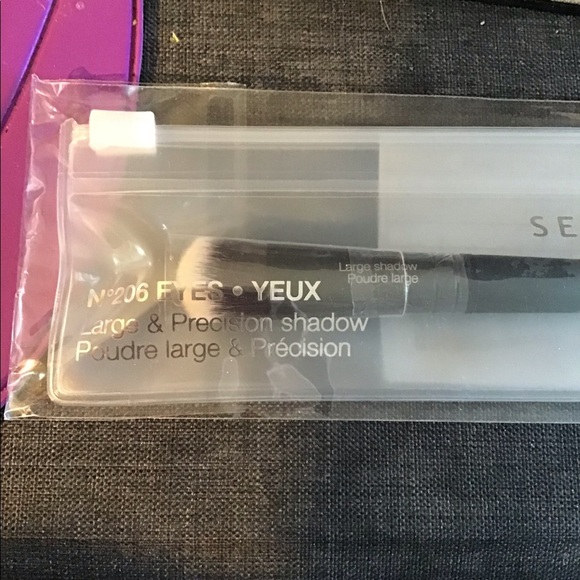 Sephora Eyes and Brows Brushes with Holographic Face and cheek palette - Picture 6 of 11